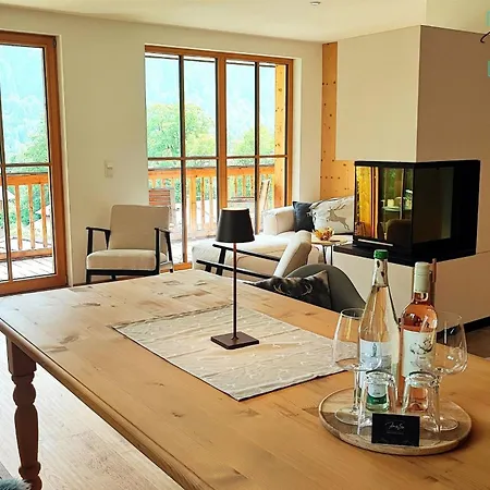 Apartman Homely Alpenpanorama-chalet Mit Eigener Sauna, Kamin Und Bergblick