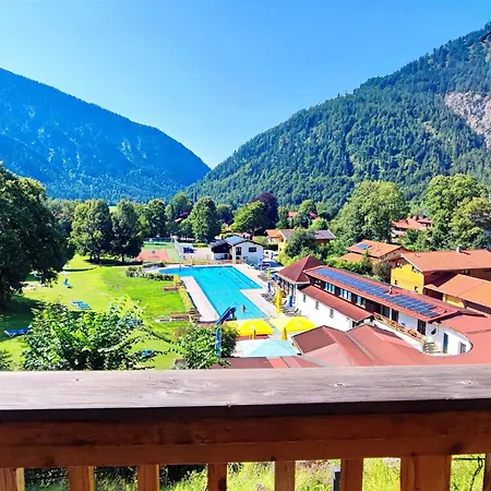 Homely Alpenpanorama-chalet Mit Eigener Sauna, Kamin Und Bergblick Apartamento